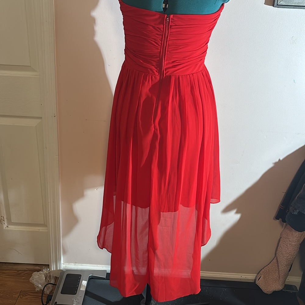Lady In Red - Picture 2 of 3